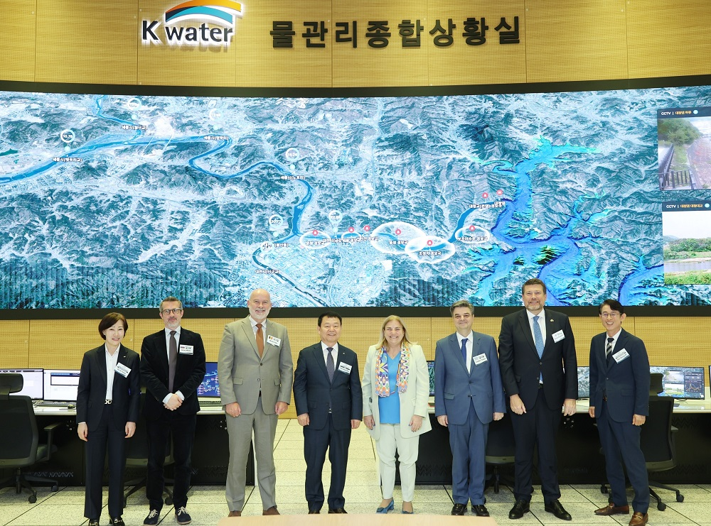 한국수자원공사 찾은 주한 EU 및 회원국 대사 대표단[1],한국수자원공사 찾은 주한 EU 및 회원국 대사 대표단[2],한국수자원공사 찾은 주한 EU 및 회원국 대사 대표단[3],한국수자원공사 찾은 주한 EU 및 회원국 대사 대표단[4]